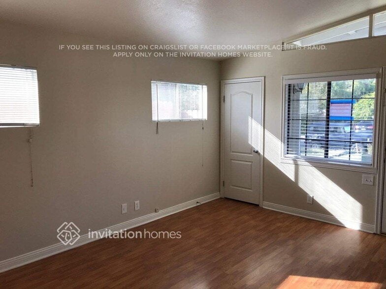 Building Photo - 738 Glen Oaks Rd