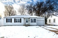 Building Photo - Charming 3-Bedroom Home with Garage, Basement & Fenced Backyard