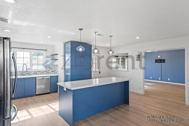 Building Photo - 38440 Farwell Dr