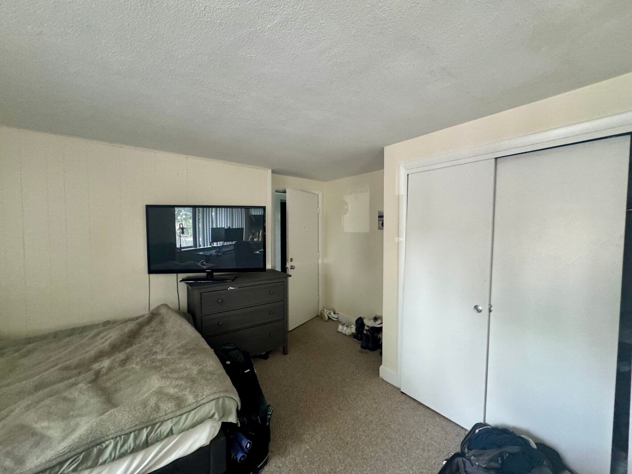 Building Photo - 16 Chester St