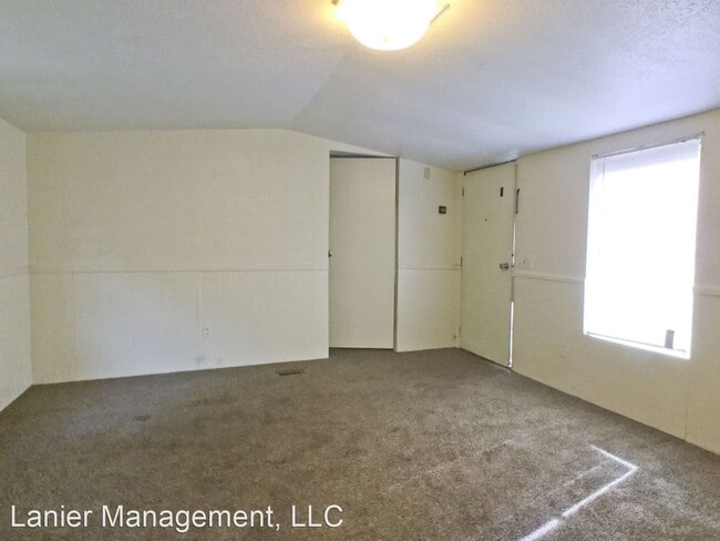 Building Photo - 2 br, 1 bath House - 1717 Grove Point Road...