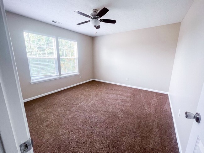 Building Photo - 10640 Northern Dancer Dr