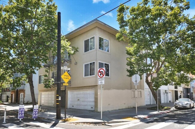 Building Photo - 700 Shotwell St