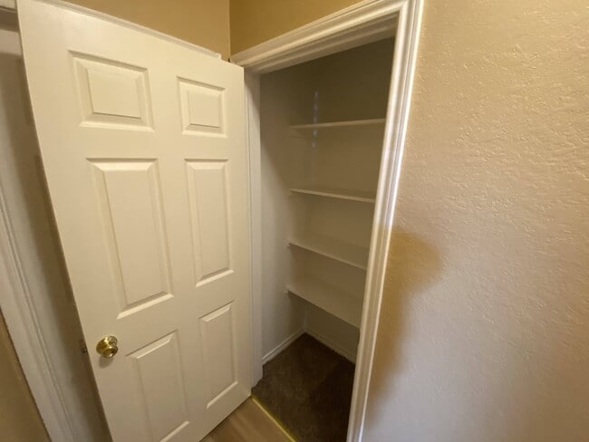 Building Photo - 6012 Remington N Cir