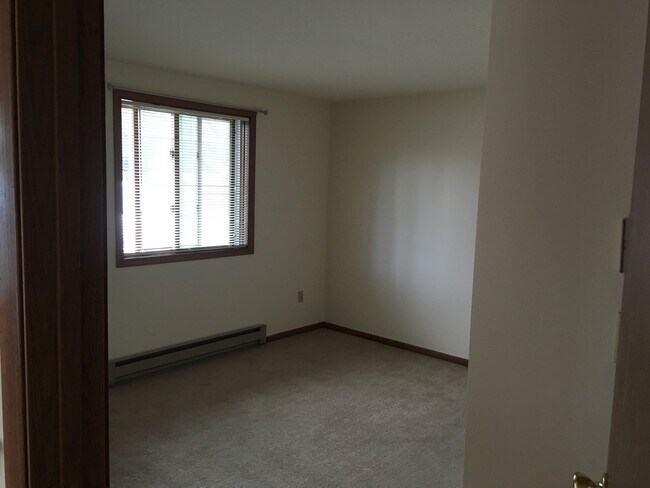 bedroom - 10700 W Grange Ave