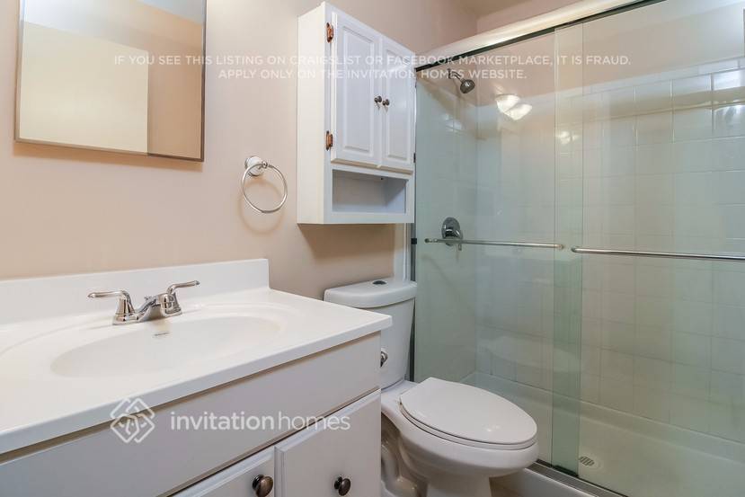 Building Photo - 6232 Country Fair Cir
