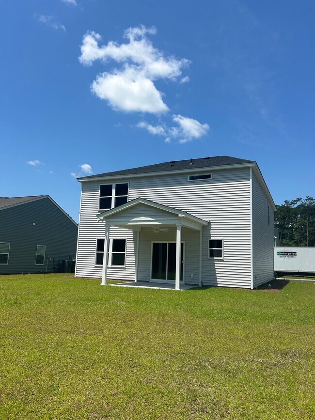 Building Photo - 628 Parker Ct