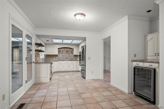 Building Photo - 4509 S Meadow Dr