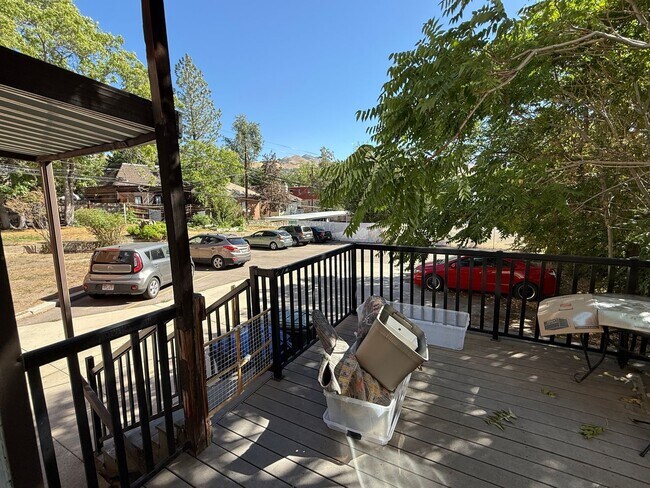 Building Photo - Beautiful one bedroom in the heart of the ...