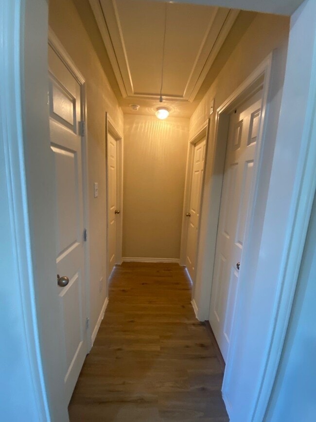 Building Photo - 2101 Crestwind Ct