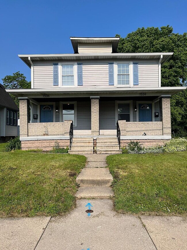Building Photo - Single Family Home