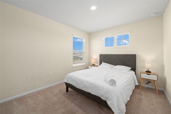 Building Photo - 16314 Dutton Clover Dr