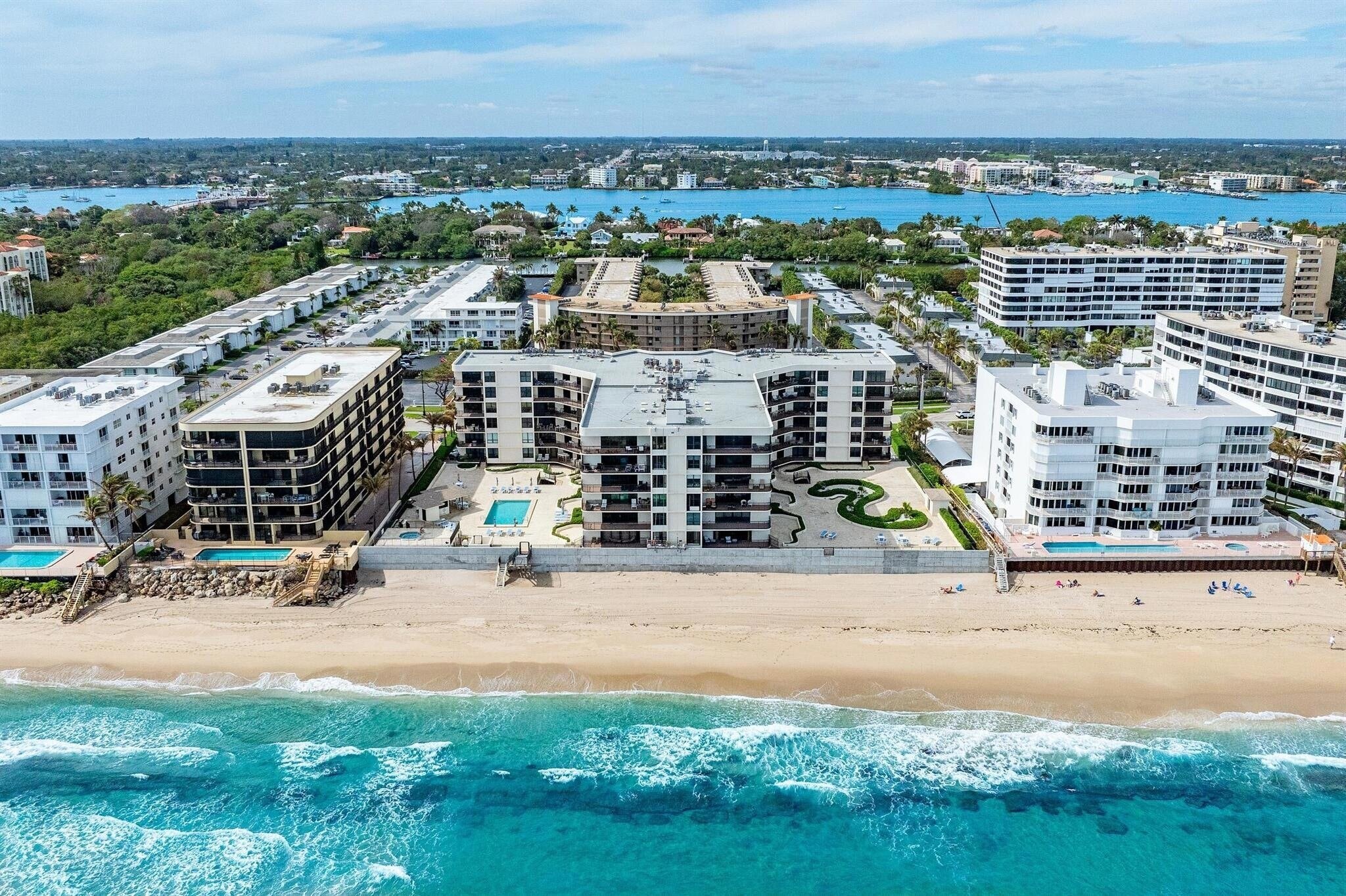 Building Photo - 3610 S Ocean Blvd