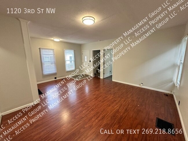 Building Photo - 1120 3rd St NW