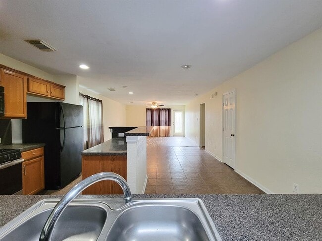 Building Photo - 12835 Regal Oaks Bend Ln