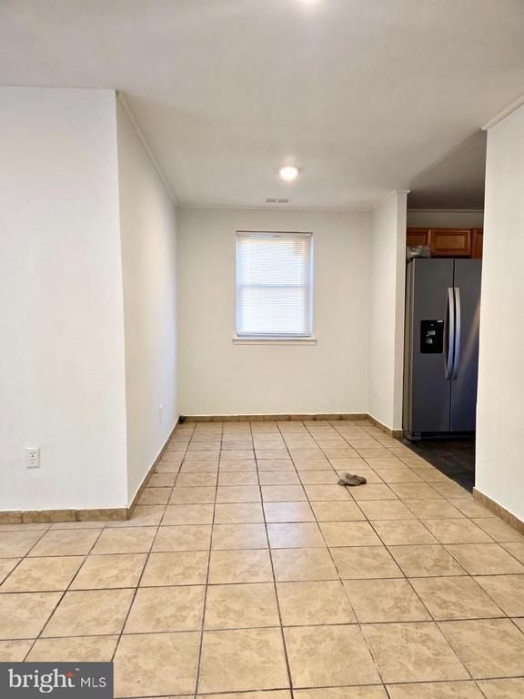 Building Photo - 9400 Fairgreen Ln