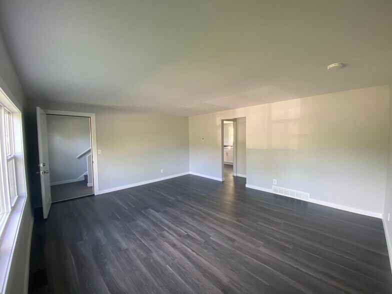 Living Room - 1326 Westcott St