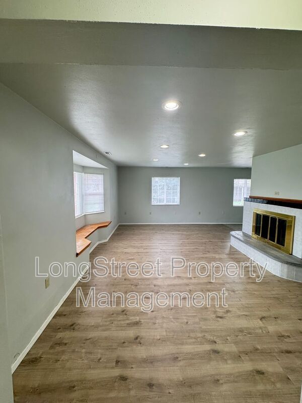 Building Photo - 1012 NW 34th St