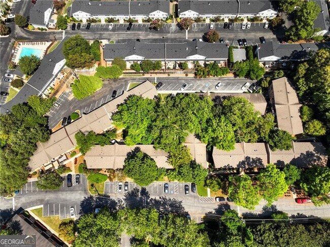 Building Photo - 115 Biscayne Dr NW