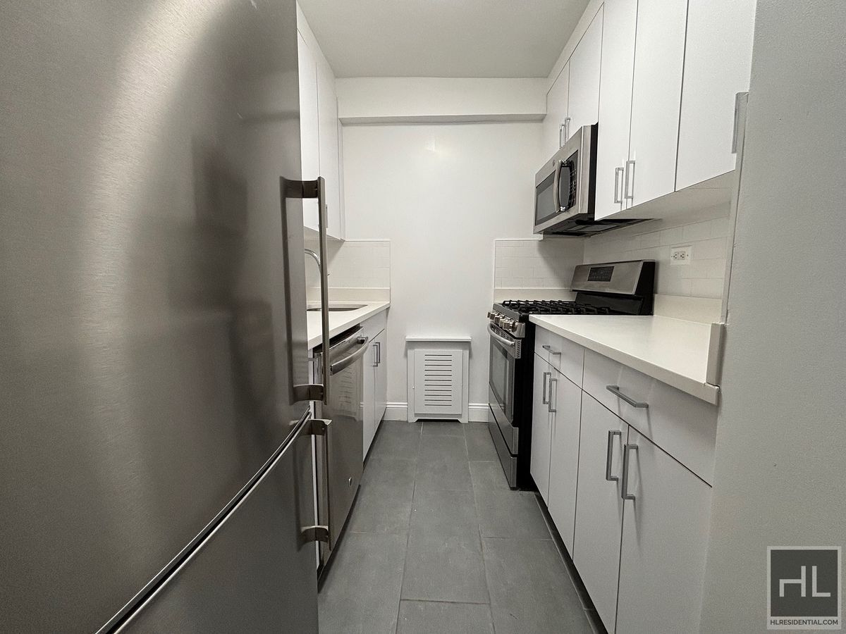 Building Photo - EAST 56 STREET