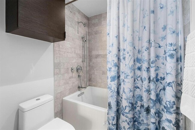 Building Photo - 301 West Ave