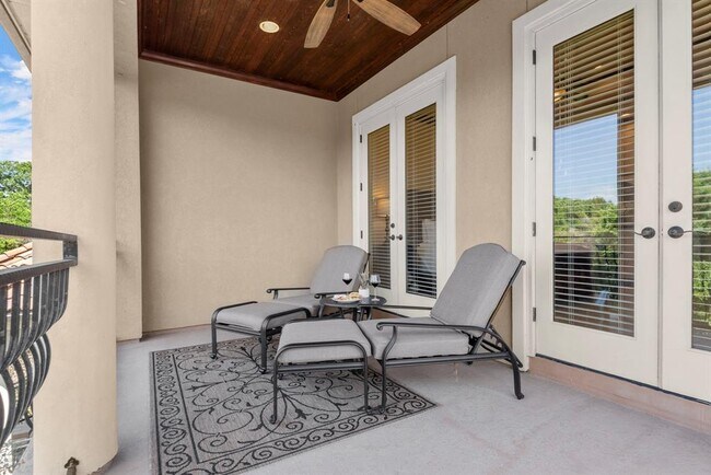 Building Photo - 106 La Vie Dr