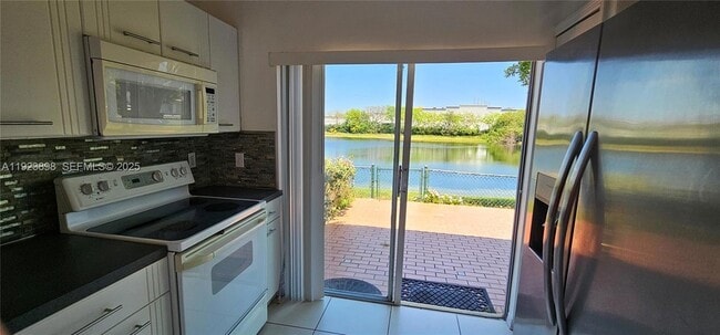 Building Photo - 5675 NW 109th Ave