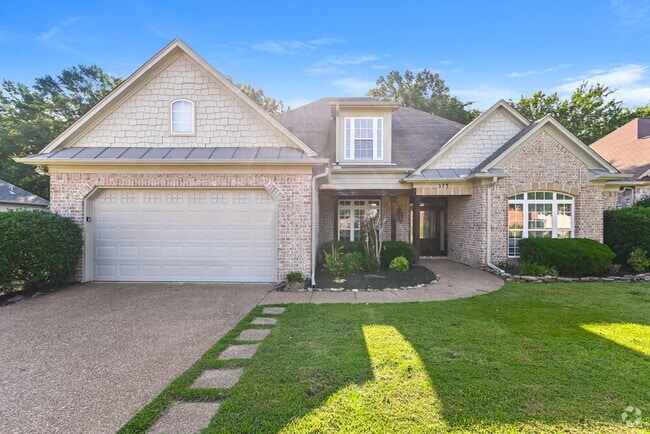 Building Photo - 374 Steadman Ln