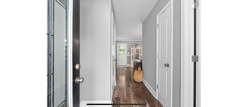 Building Photo - 143 Sycamore Hill Dr