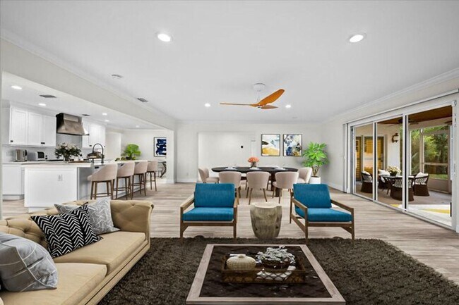 Building Photo - 12831 Shore Dr