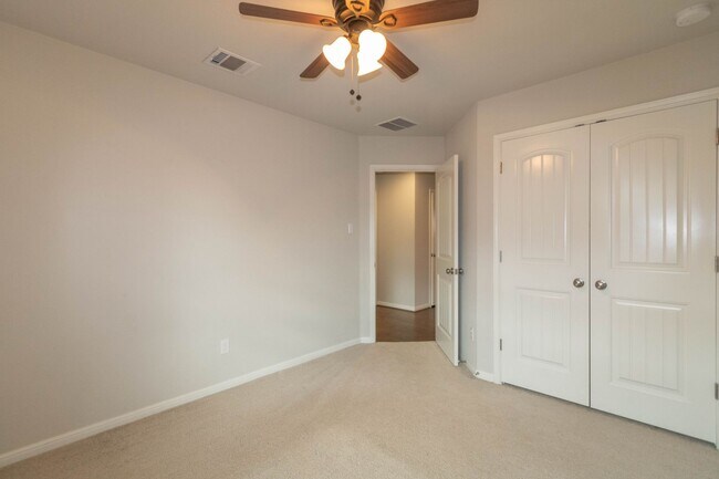 Building Photo - 310 Hyltin St