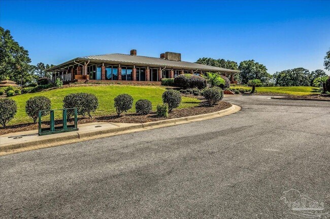 Building Photo - 6063 Forest Green Rd