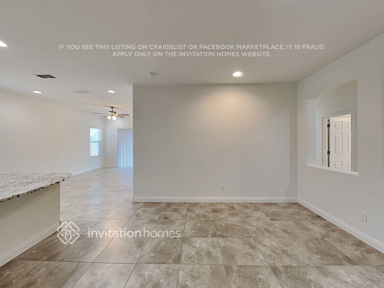 Building Photo - 17517 W Bent Tree Dr