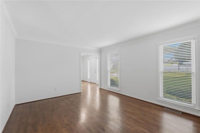 Building Photo - 620 Brook Landing Ct