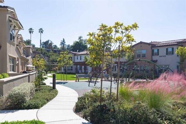 Building Photo - 1095 Delpy View Point