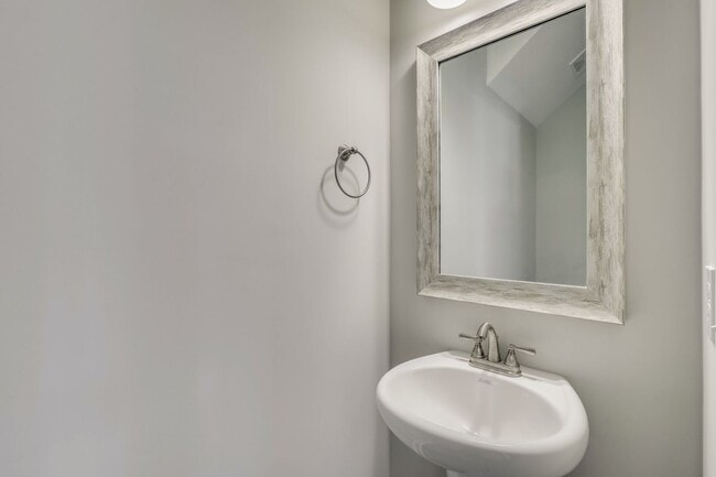Building Photo - COMING SOON!  Comfort AND sophistication in Martinez, GA