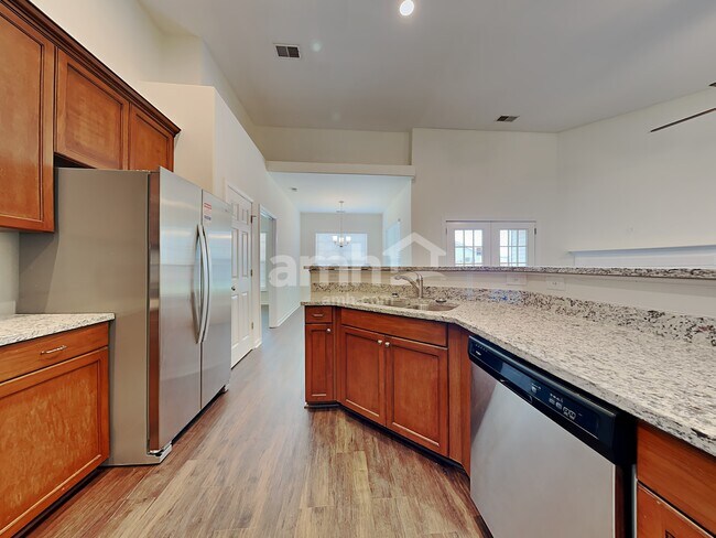 Building Photo - 161 Willow Point Cir