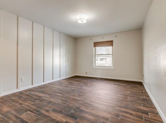 Building Photo - Beautiful 4 bedroom home. Country space, modern updates.