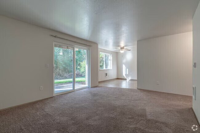 Building Photo - Bluebird Cozine Creek ***Under New Managem...