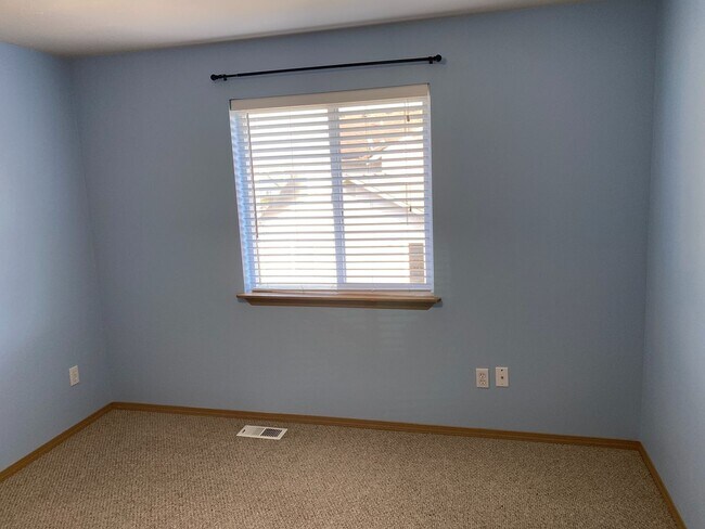 Building Photo - Nice Three Bedroom in Sedro Woolley