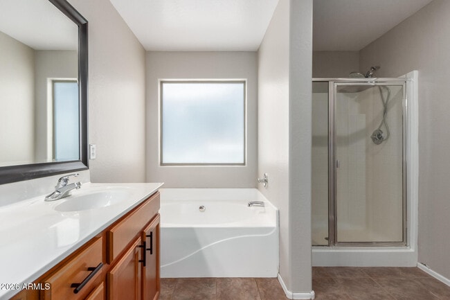 Building Photo - 3759 E Sebastian Ln