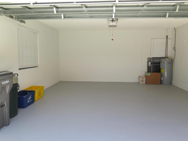 Building Photo - 2668 La Lique Cir