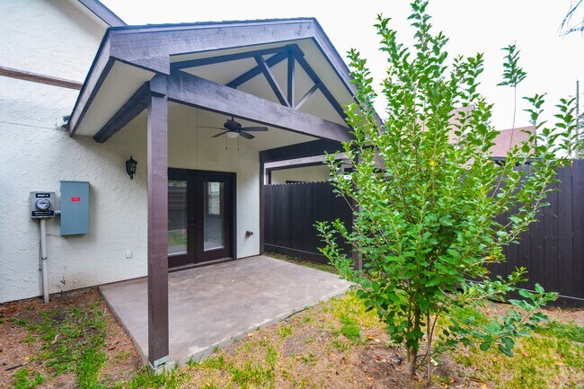 Building Photo - 29525 Turnbury Village Dr