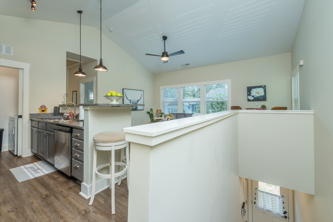 Open Loft Concept - 19 Plant Pl