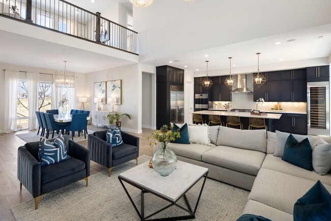 Building Photo - 6 Bedroom 5.5 Bathroom Single Family Home ...