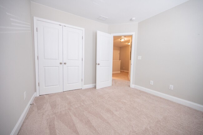 Building Photo - 7801 Montview Rd