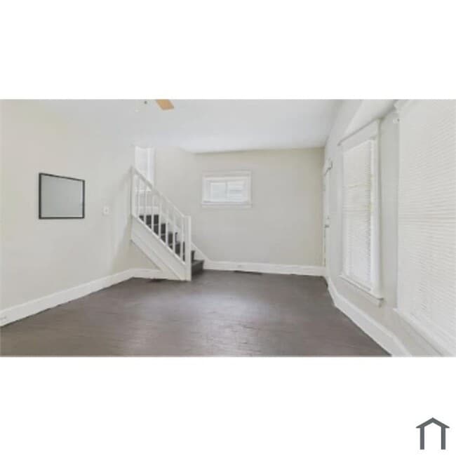 Building Photo - 14501 Jenne Ave