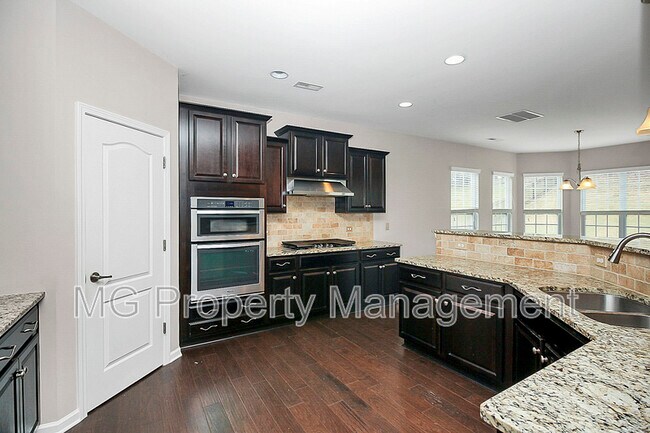 Building Photo - 15111 Brannock Hills Dr