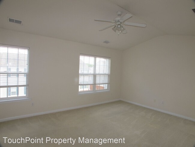 Building Photo - 2 br, 4 bath House - 5431 Dockery Drive
