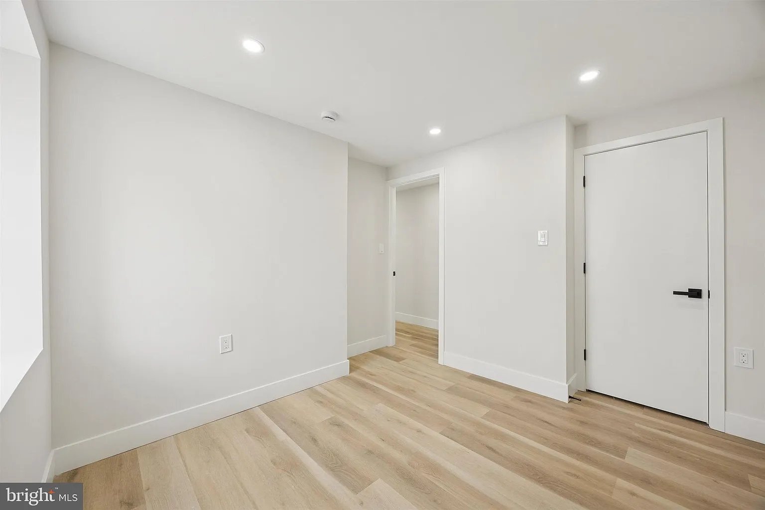 Building Photo - 4522 Baker St